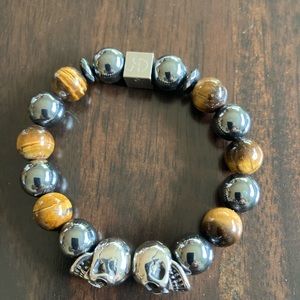 Mens Tiger Eye Bracelet with Silver balls and Skulls